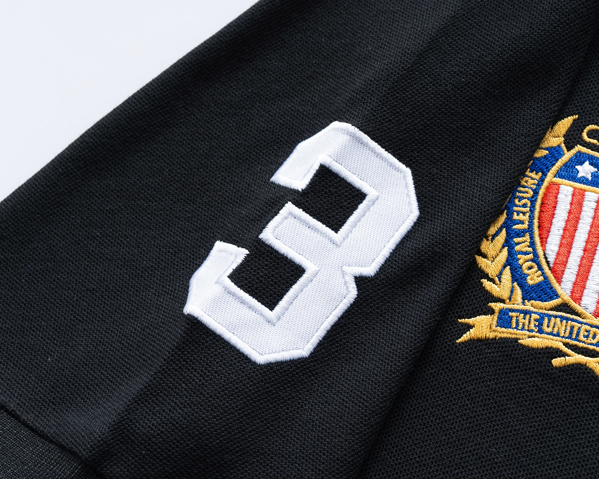 Herren Poloshirt USA Chicago Kurzarm Royal Freizeit Sport Party Baumwolle Bestickt Mit Schlitz Kontrastfarbe Original – Detail 16