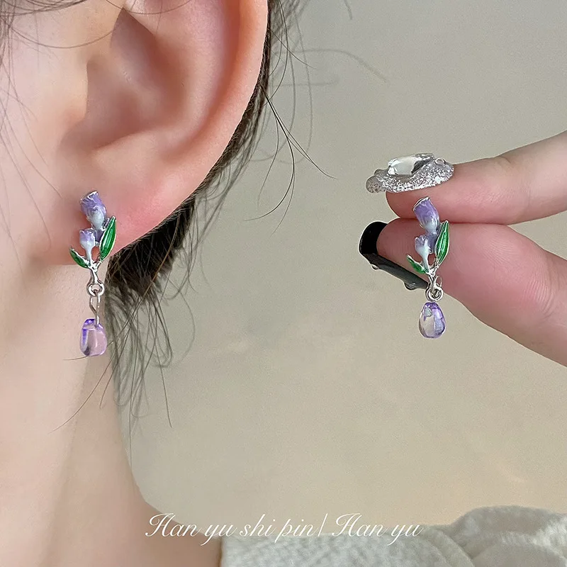 Dream purple painted mini tulip water drop stud earrings are fashionable to sleep without picking off silver needle earrings ver