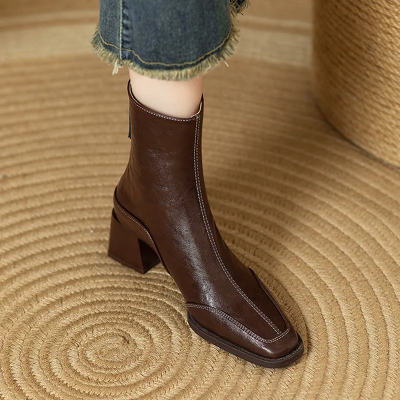 

Ретро-ботильоны на высоком каблуке для женщин 2026, с квадратным носком, на толстом каблуке, в британском стиле, облегающие.