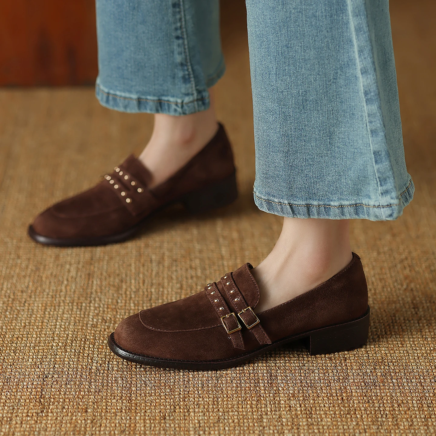 Mocasines De Mujer De Piel De Oveja Genuina, Zapatos Casuales De Oficina Con Remaches Y Punta Redonda Retro — -5%, 4.09€ Coupon, from 77.69€ – 5% descuento – €77.69