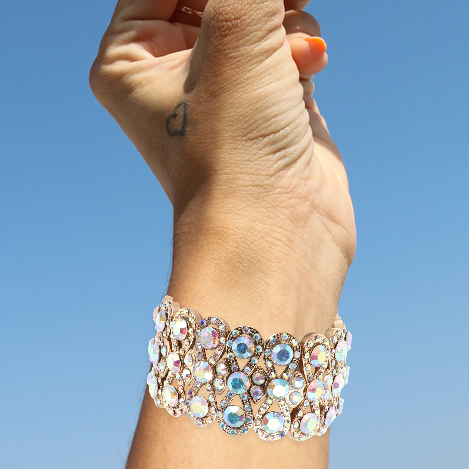 

Exquisite Rhinestone Cuff Bracelet for Women - Shiny Elastic Bangle Perfect for Wedding Bridal Party Prom Fashion Jewelry