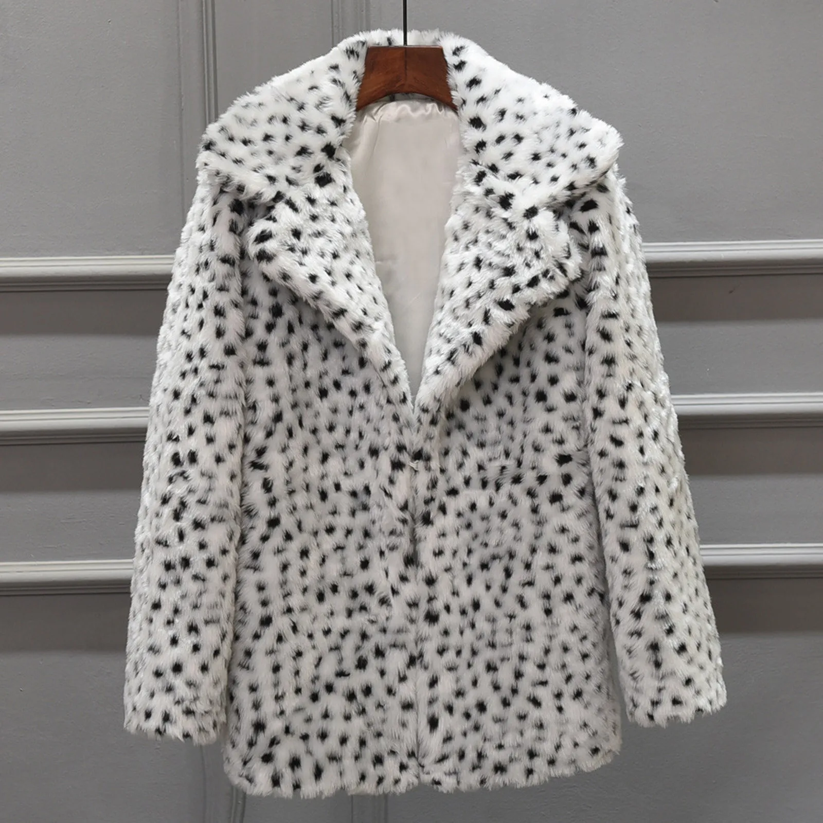 Leopard Print Jacket Oversize Thicken Plus Fleece Outwear Coats 2023 Fall Winter New Street Lapel Women\'s Warm Cardigan Jackets