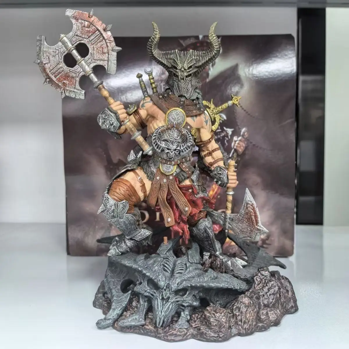 Diablo 3 Movable Barbarian Figure Without Helmet, Standing Pose, with Movable Joints, Without Box - view 4