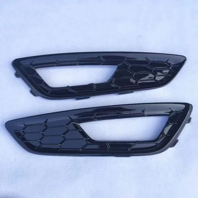 ForFocus Sports S SE 2015-2018 Auto Front Bumper Fog Light Grille Grill Cover Black ABS Material for Enhanced Vehicle Aesthetics