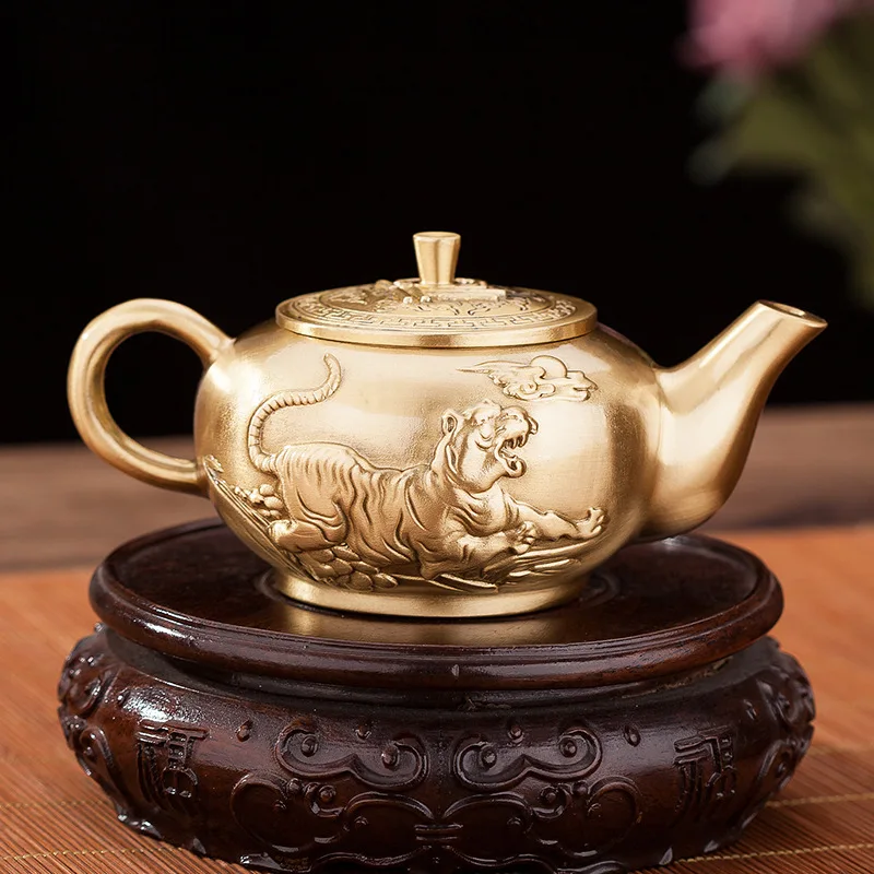 

Chinese Style Brass Tiger Brings Prosperity Teapot Ornament Xuan Character Base Tea Set Home Desktop Decoration Craft Gift