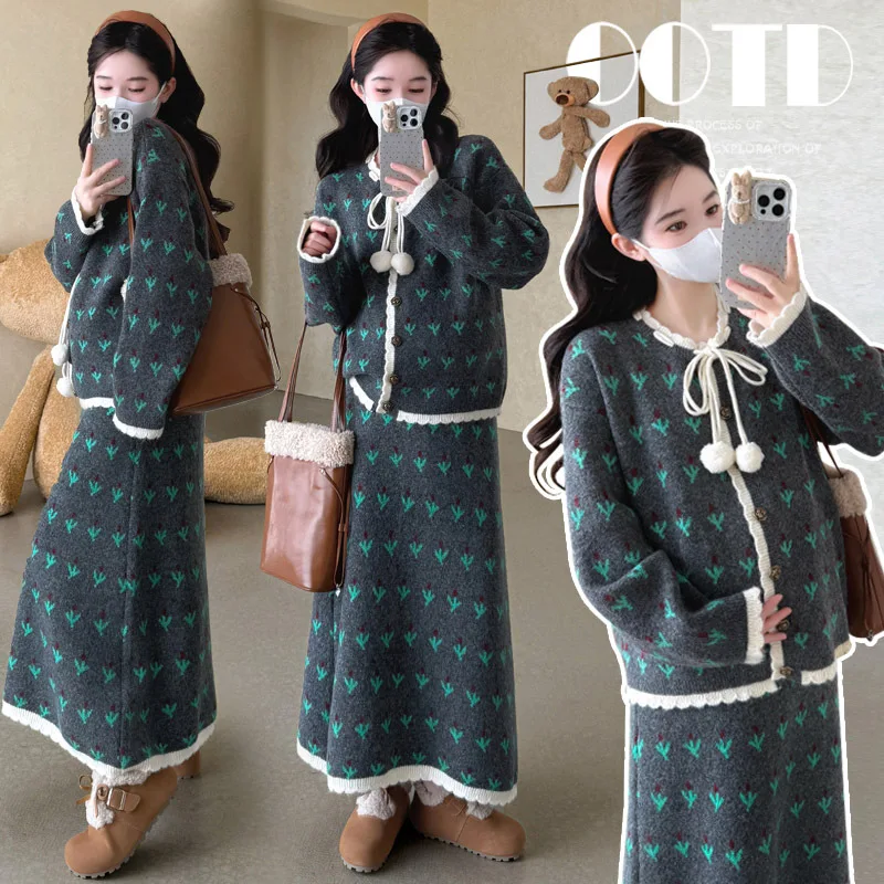 Traje de maternidad de otoño, dulce edad, reductor, suave, cómodo, Retro, suelto, adelgazante, suéter de punto Floral y falda larga, conjunto de dos piezas