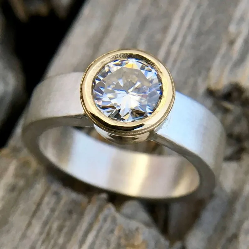 Klassischer Damenring mit eingelegtem weißem CZ, minimalistischer zweifarbiger geometrischer Ring für den täglichen Gebrauch, Partyschmuck, Jubiläumsgeschenk