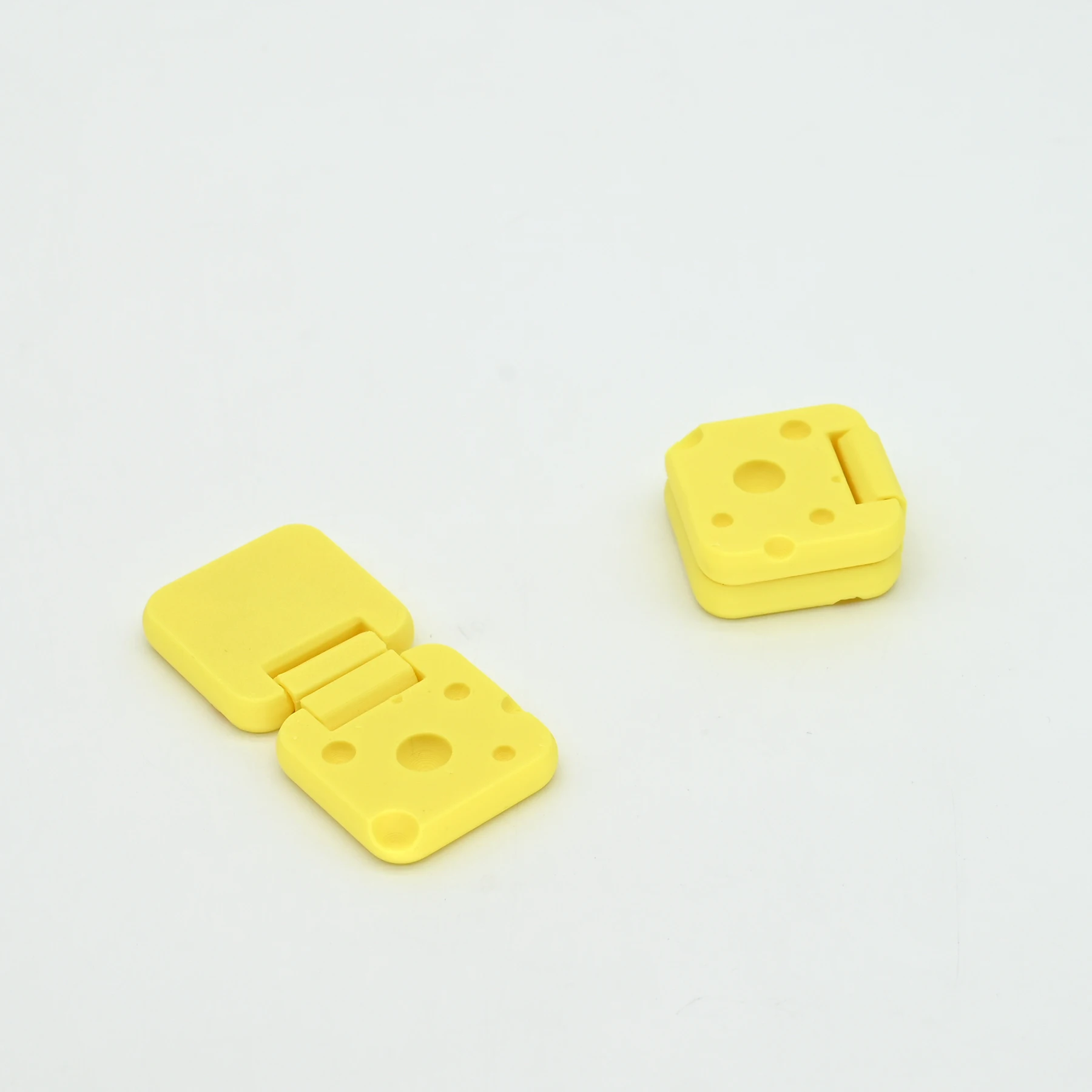 3D printing personalized, creative, playful and cute yellow cheese fingertip slider rotating and flipping