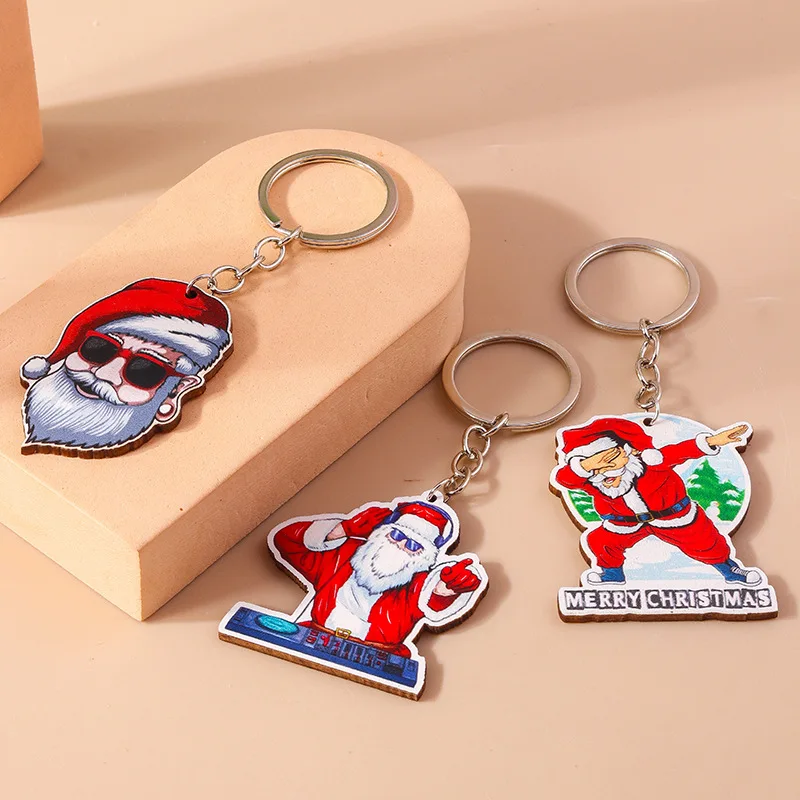 1Pcs New Personalized Creativity Accessories Santa Claus Keychain Cartoon Christmas Personalized Skiing Cool Pendant Accessories