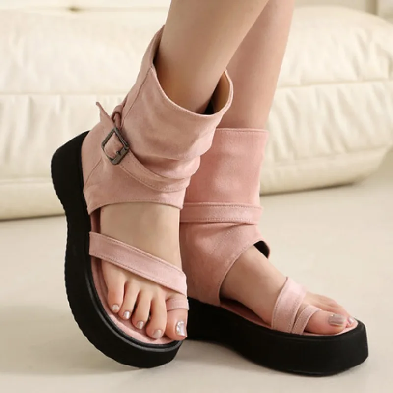 

Сандалии-гладиаторы в римском стиле в стиле панк-рок, женские джинсовые синие туфли, лето 2021, массивные туфли на платформе, стринги с пряжкой на молнии, пляжные 45