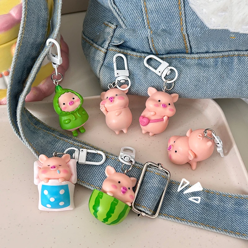 Cute Funny Three-dimensional Piggy Keychain Kawaii Pig Animal Shaped Keyring Bag Mobile Phone Pendant Decoration Accessories