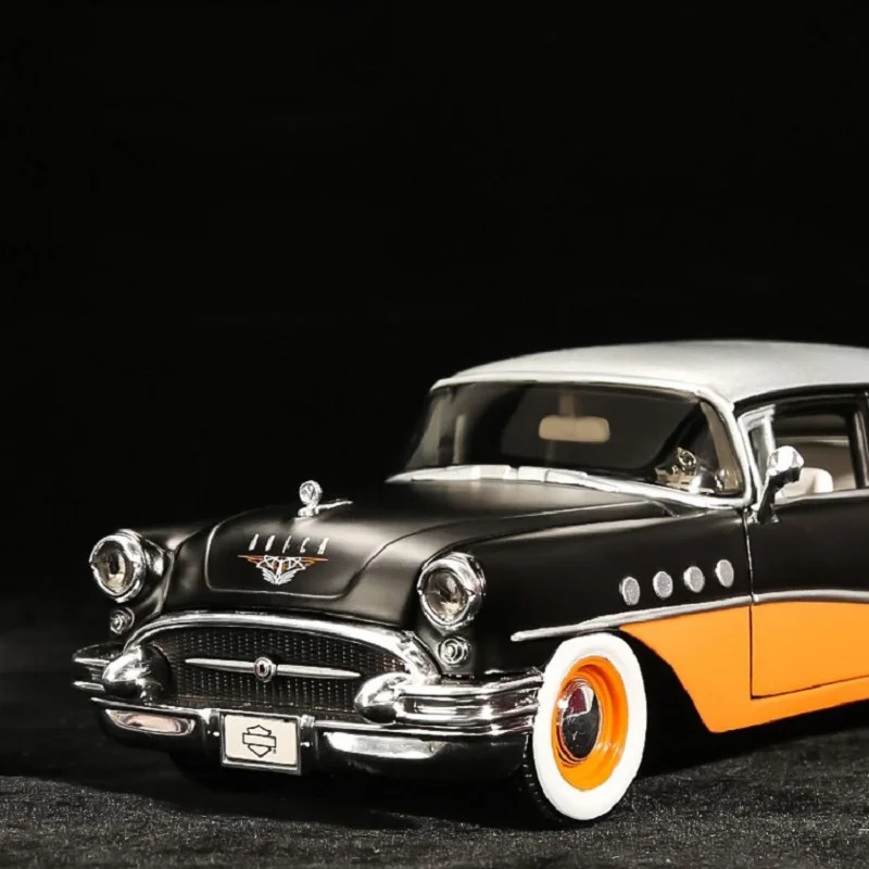 Maisto 1:26 1955 Buick Century Alloy Car Model Simulation Diecast Metal Vintage Vehicles Car Model Collection Children Toy Gifts