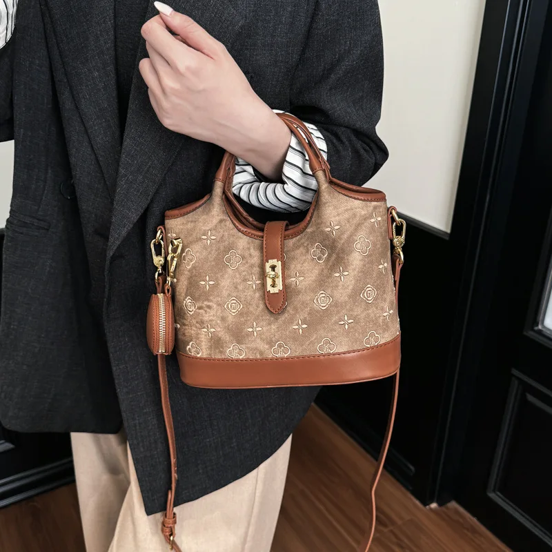 

2026 New High-end Light Luxury Old Flower Bucket Bag Versatile Fashion Handbag Retro Temperament Shoulder Messenger Bag