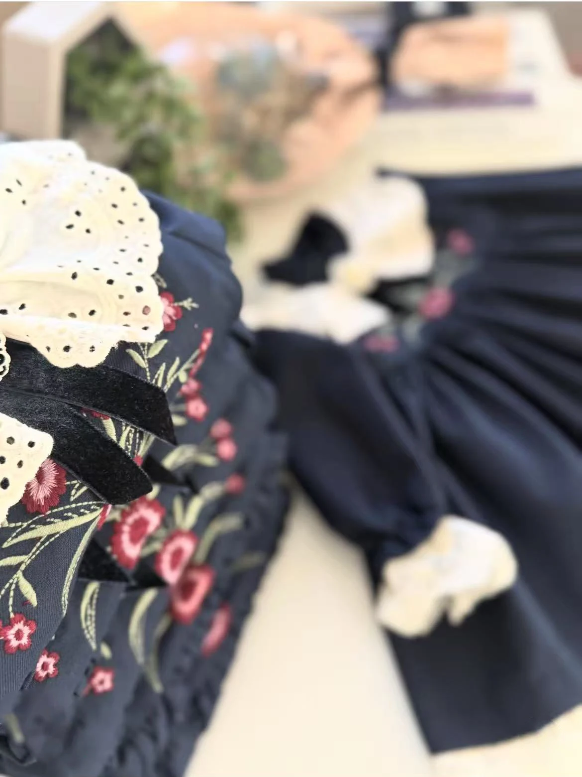 Autumn Girls Sweet Retro Long Sleeved Embroidery Flower Navy Blue Dress For Casual Party Birthday Wedding Photography