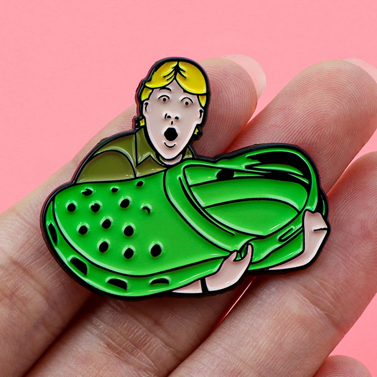 Funny Shoe Enamel Pin Brooches for Women Lapel Pins Badges on Backpack Clothing Accessories Creative Jewelry Unique Gift