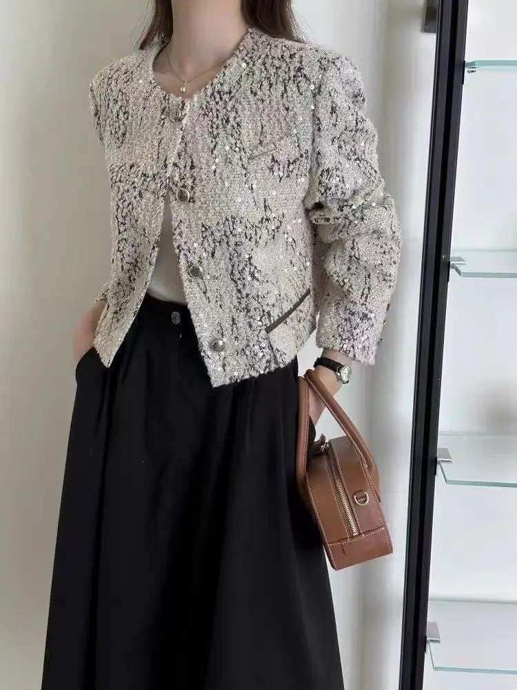 Xiaoxiang Style Women\'s Autumn Winter New French High-end Sequin Design Temperament Socialite Short Long Sleeves Casual Top