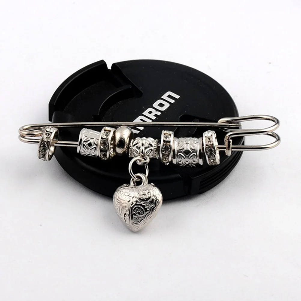 Sweater Brooch Retro Vintage Pins Heart Breastpin Jewelry Brooches Accessories Women's