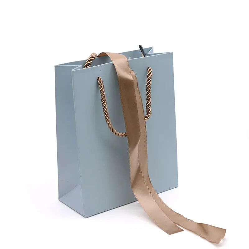 10pcs Solid Paper Hand Bags With Silk Ribbon 14x6x17cm Shopping Retail Merchandise Birthday Party Gift Tote Bags