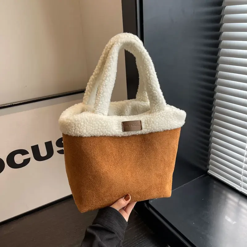 

Plush Double-sided Hand-held Tote Water Bucket Bag for Women Small-scale Lambskin Plush Hand-held Vegetable Basket Bag