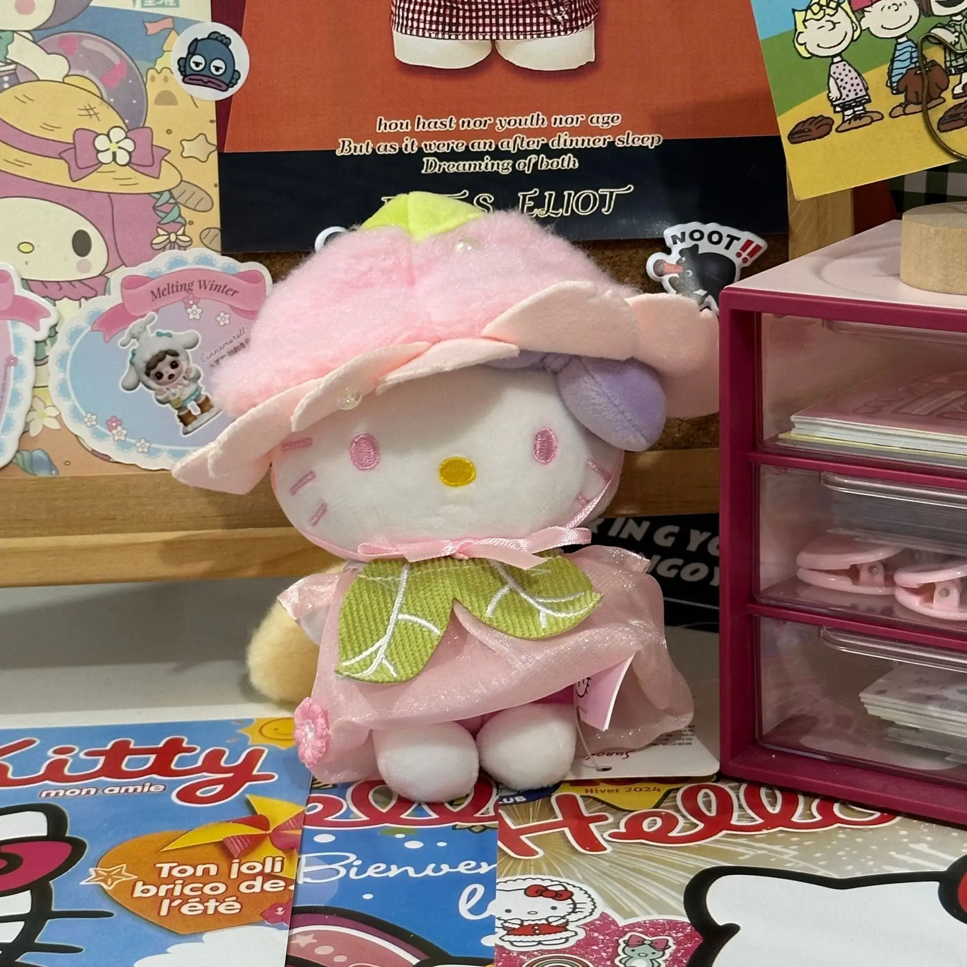 فاكهي الجنة مرحبا كيتي زهر الكرز قزم أفخم المفاتيح قلادة الكرتون حبة سلسلة المفاتيح الديكور هدية