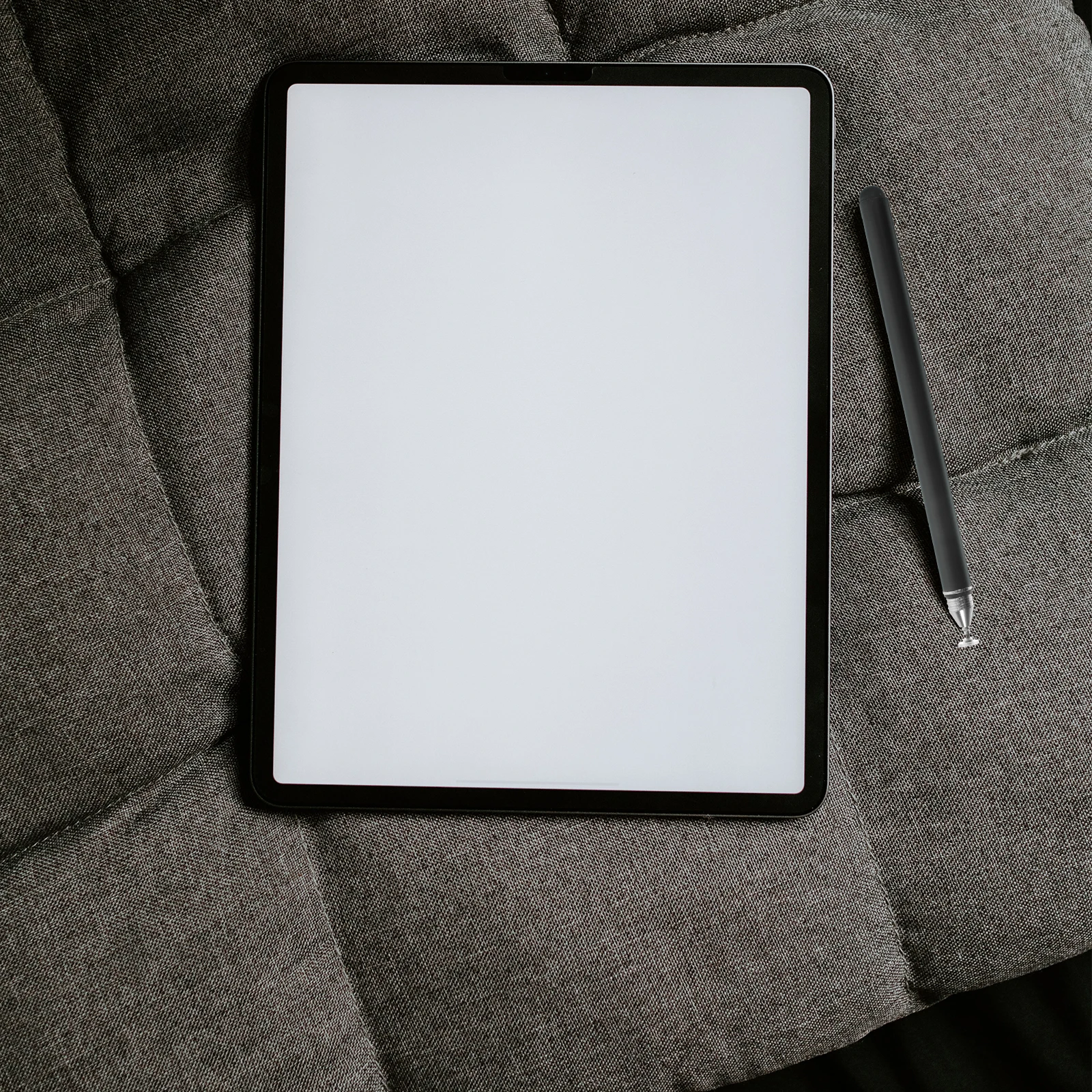 Universal Capacitive Stylus Pen Double Head Design for Tablet Phone Mobile Cellphone Touch Screens Smooth Comfortable Grip