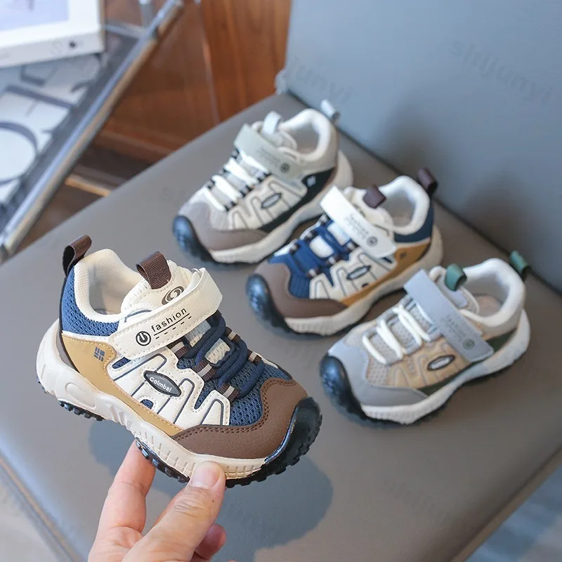 

Дышащая повседневная обувь с сеткой для мальчиков, весна 2024, детская модная уличная спортивная обувь, удобные кроссовки на платформе на толстой подошве