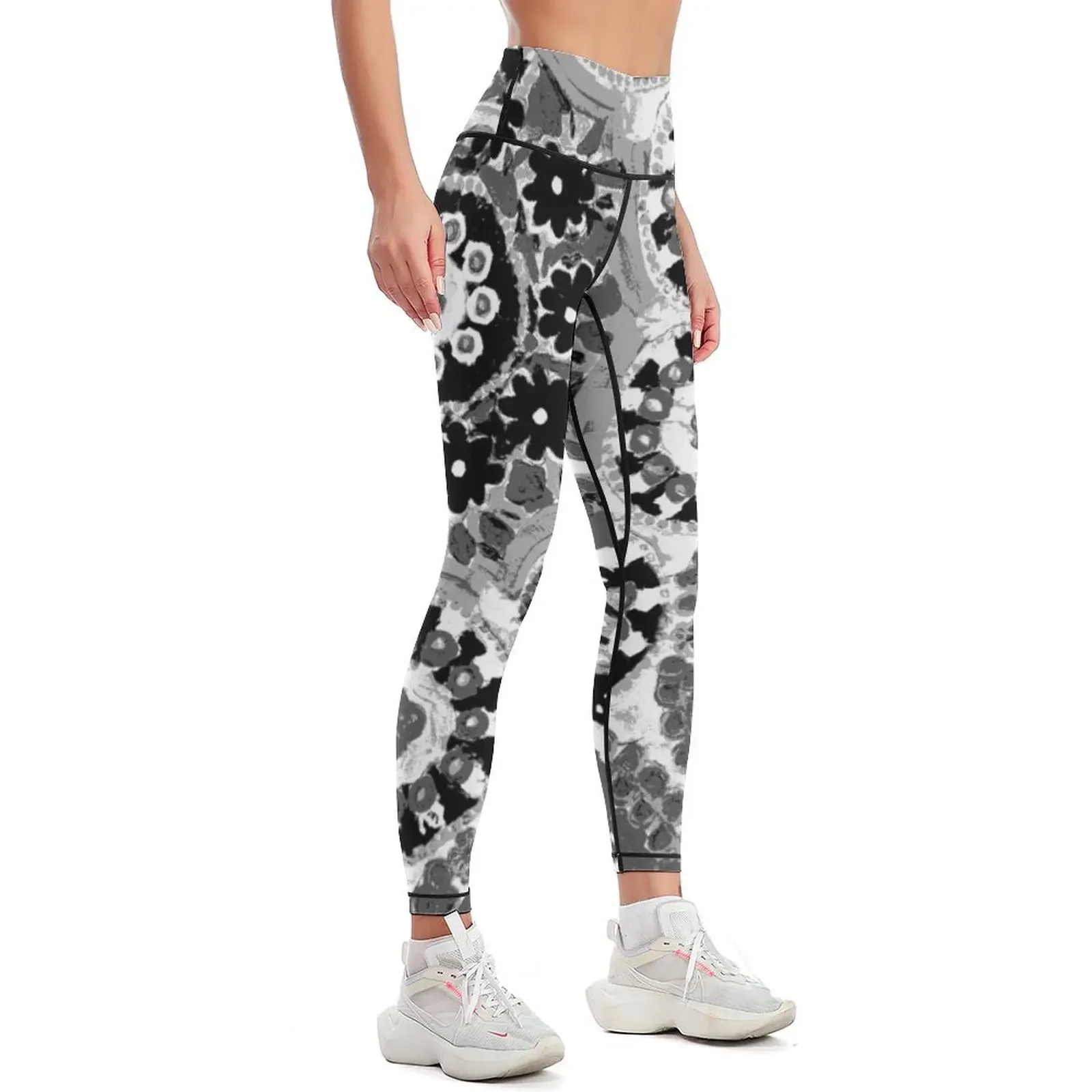 Doily Joy Mandala- Simply B/W Leggings sport set Jogger pants Womens Leggings