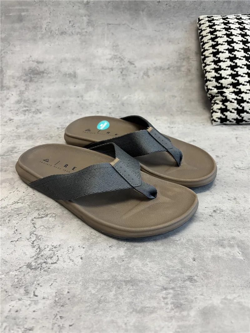 Men's Flip Flops Arch Support Lightweight Comfortable High End Anti-Slip Pure Strap Slippers Breathable Sport Casual Wear