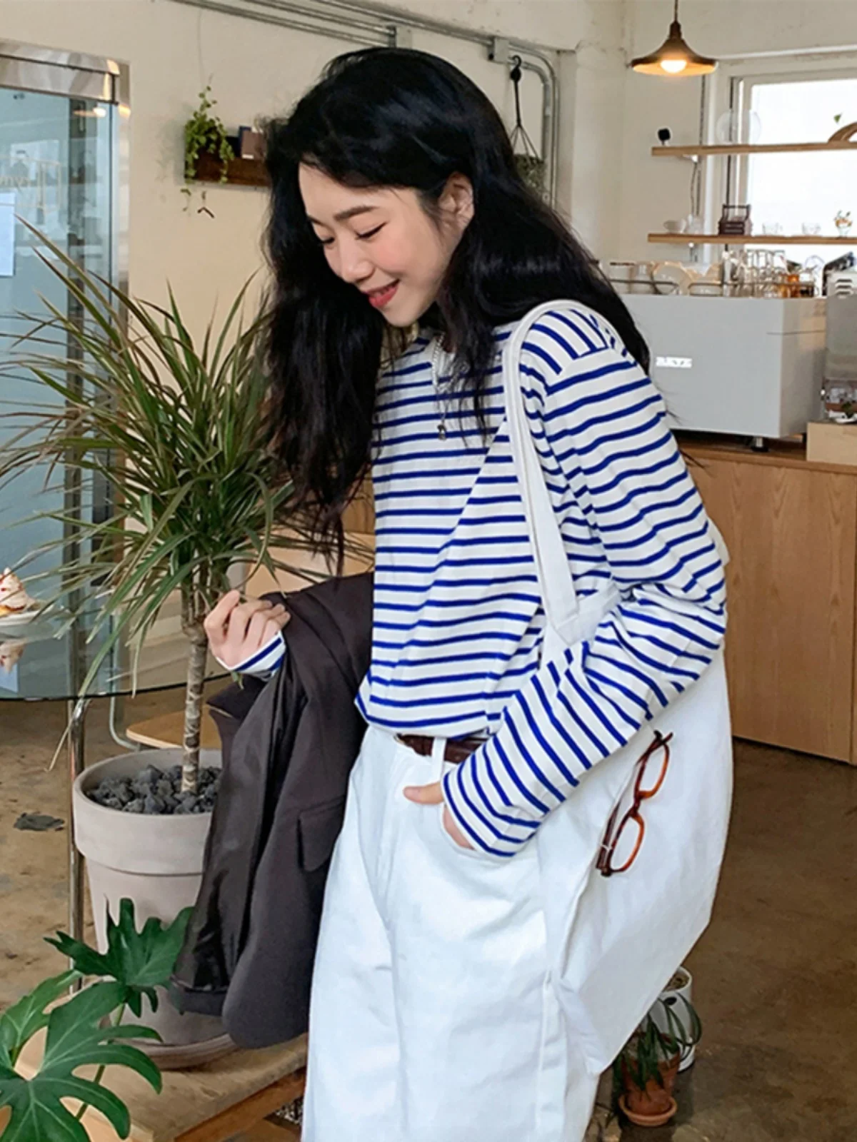 Blue Striped Loose Long Sleeve Women's Sweatshirt Spring Autumn New Style Base Layer Shirt Design Sensation Casual Top