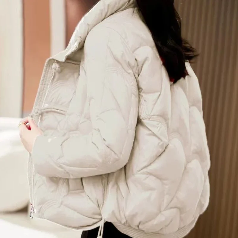 Women\'s Jacket Quilted Padded Short Duck Down Red Thick Padding Cropped White Female Coats Fashion 2024 Modern New in & Harajuku