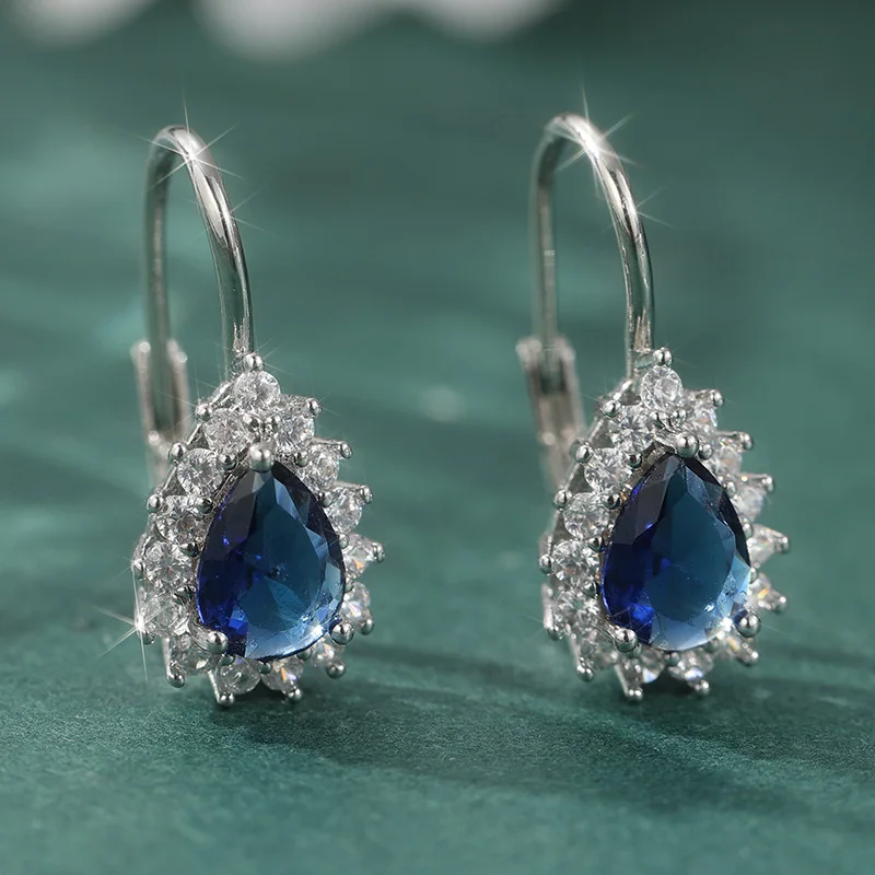 Boucles d'oreilles pendantes en argent avec zircon cubique bleu goutte d'eau scintillante, bijoux de mode pour femmes, pour banquets et anniversaires