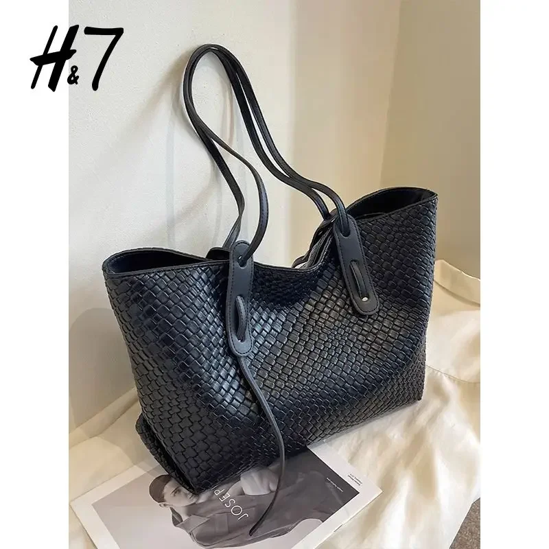 Vintage Diamond Woven Large Capacity Bag Women\'s New Autumn and Winter Fashion Tote Bag Travel Shoulder Package Handbags