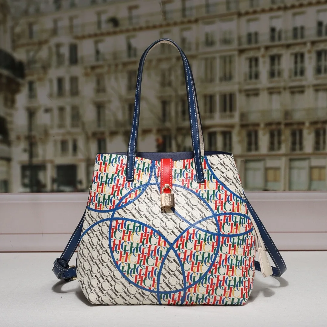 

2025 Luxury Brand Genuine Leather Shoulder Bag For Women Popular Classic Elegant Messenger Bag Style With Adjustable Strap