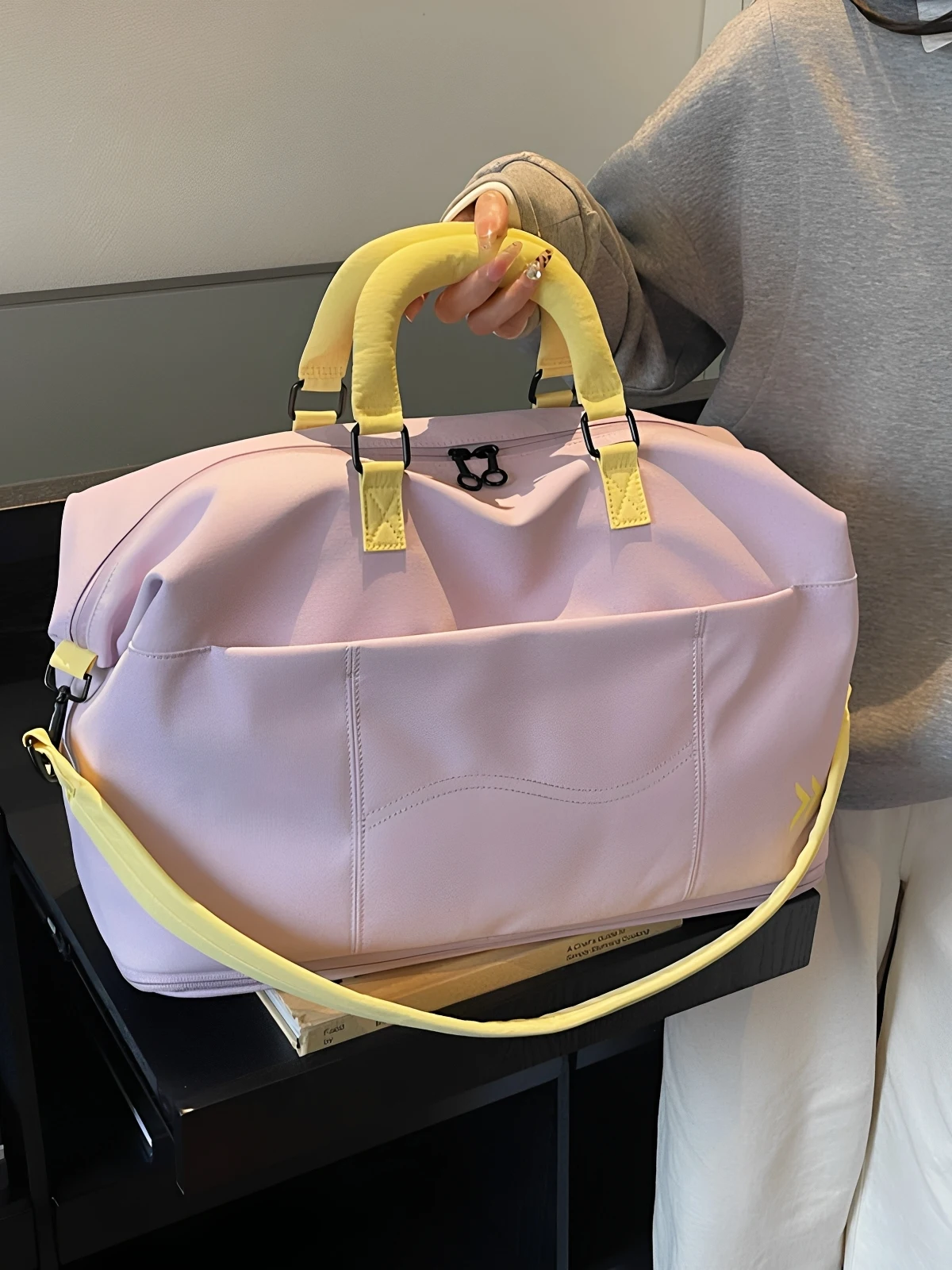 large-capacity-lightweight-travel-bag-clothes-cover-rod-luggage-bag-maternity-separate-wet-and-dry-storage-bag-for-fitness