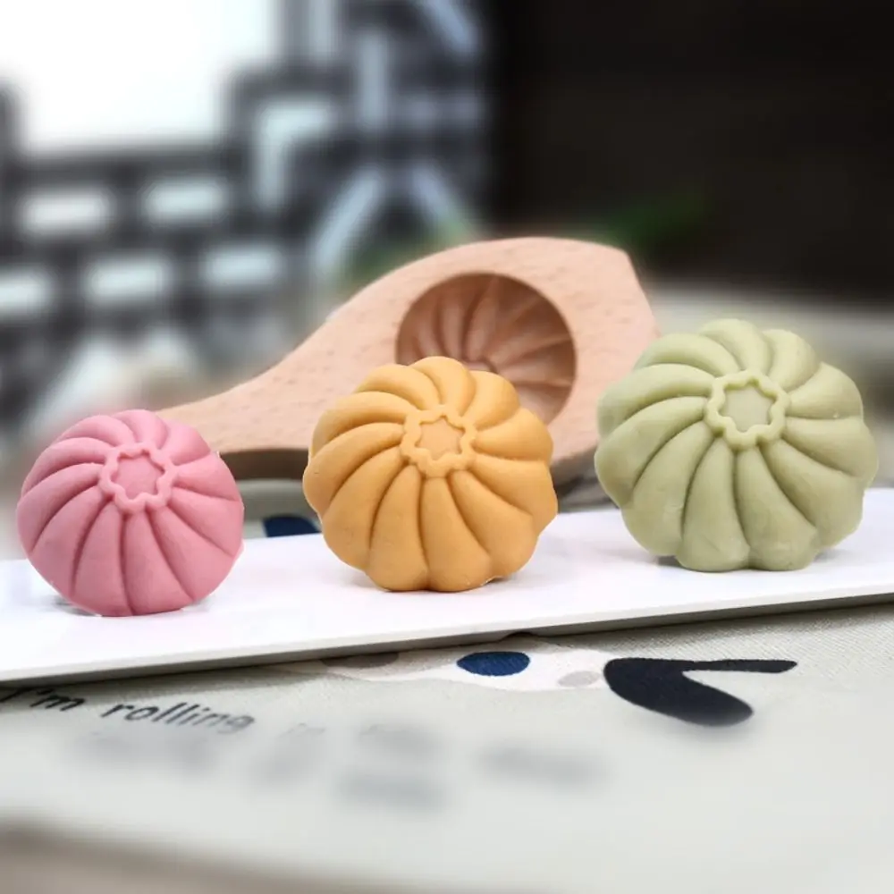 

Durable Star Pattern Wood Baozi Mold Deepened Manual Steamed Bun Mold Non-stick Steamed Bread Mold Moon Cake