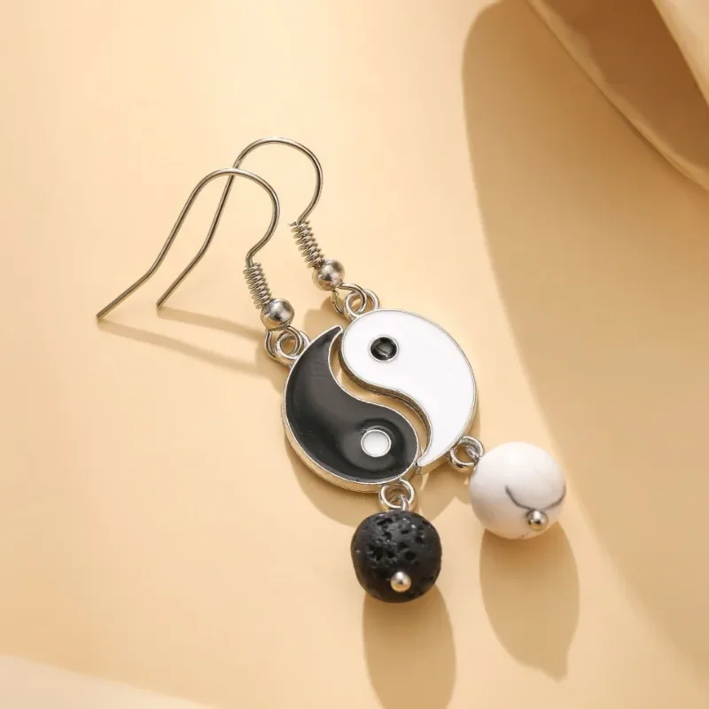 Enamel Black White Tai Chi Yin Yang Eight Trigrams Dangle Earring for Women Lovely Simple Ear Jewelry Wholesale Christmas Gift