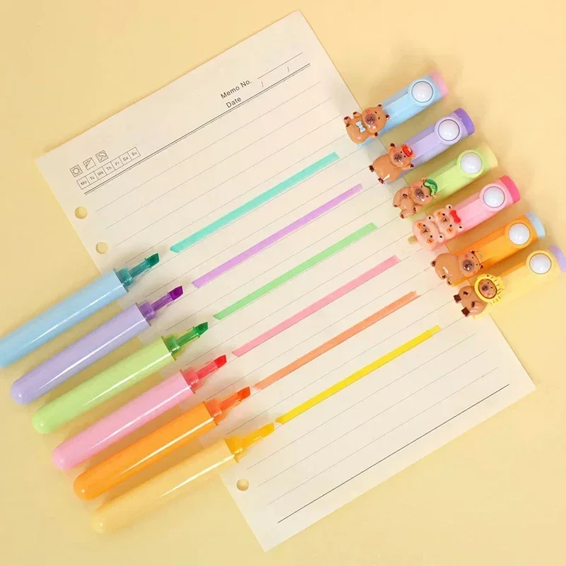 Blue Barrel Capybara Highlighter Turquoise Ink Chisel Tip White Ball Insert Cap with Bow Figure Clip Single Pen