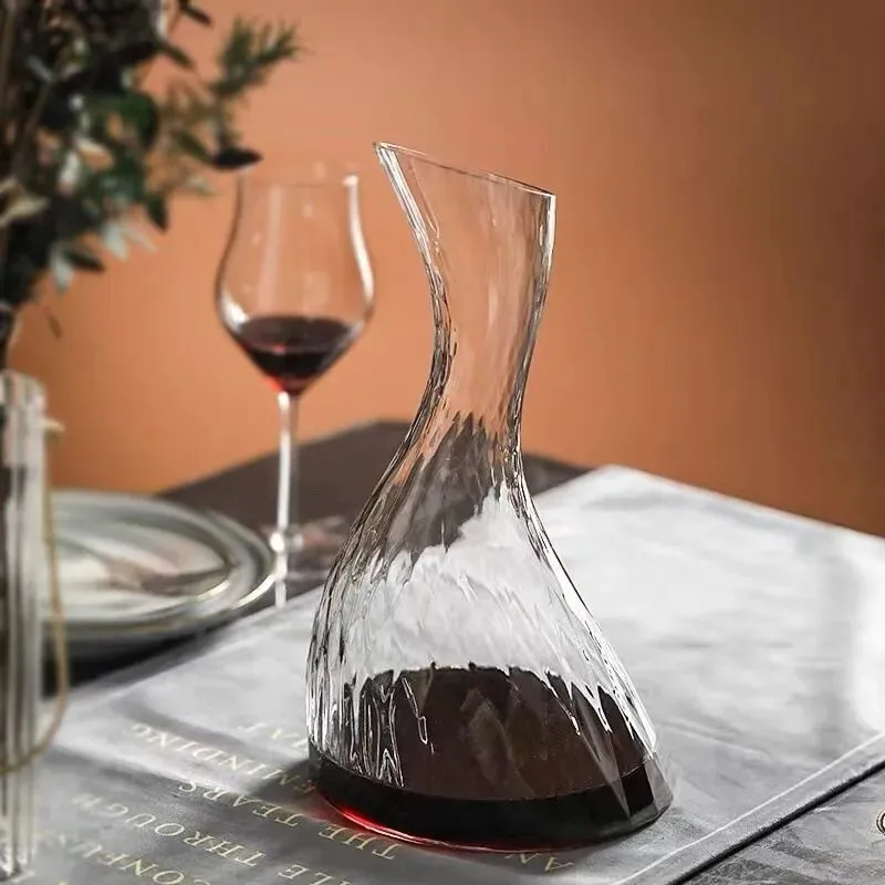 Light Luxury Vortex Glass Decanter Household High-end Red Wine Crystal Glass Decanter