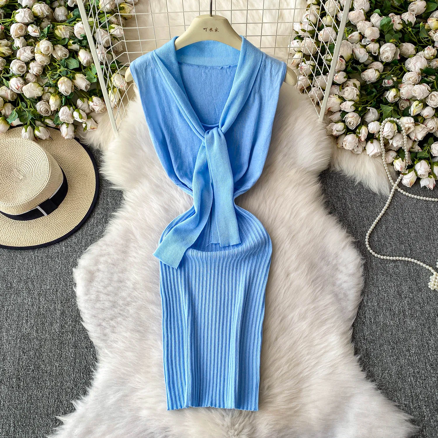 Mode Lässig Oansatz Ärmelloses Tank Gestrickte Kleid Kreuz Spitze-up Elastische Bodycon Einfarbig Mini Kleid 2026 Neue