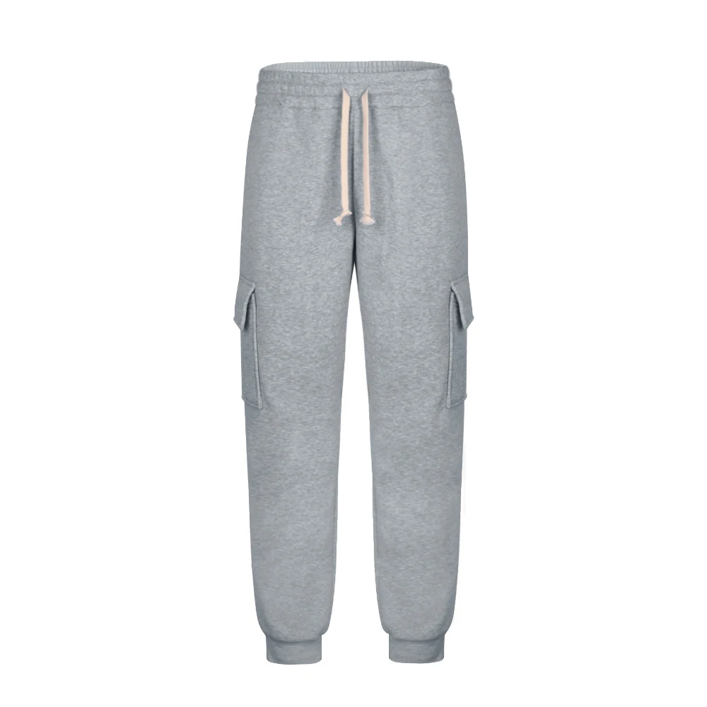 

Мужские брюки-карго с манжетами, модные, удобные и универсальные, демонстрирующие очарователь стильного человека.