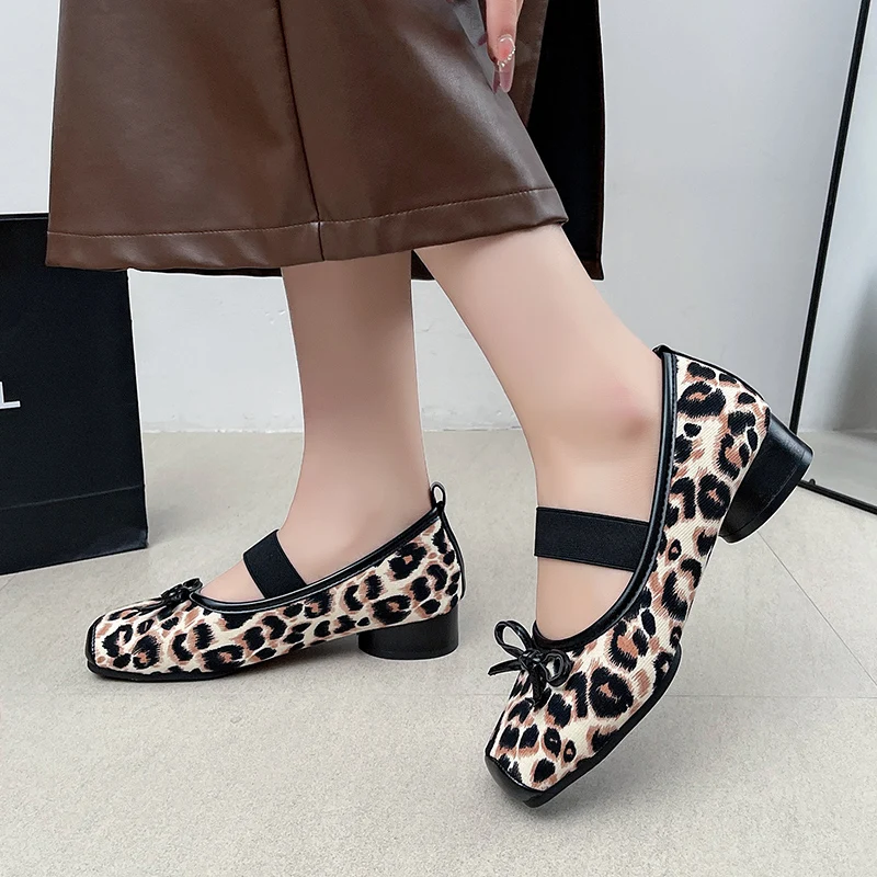 

2025 Leopard Square Toe Shoes Bow Women Casual and Comfortable Shoes Ballet New Trend Summer Casual Soft Sole Shoes