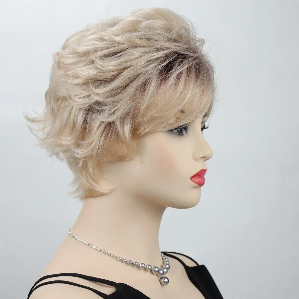 Beautiful Synthetic Hairpiece with Short Curly Hair in Blonde and Brown