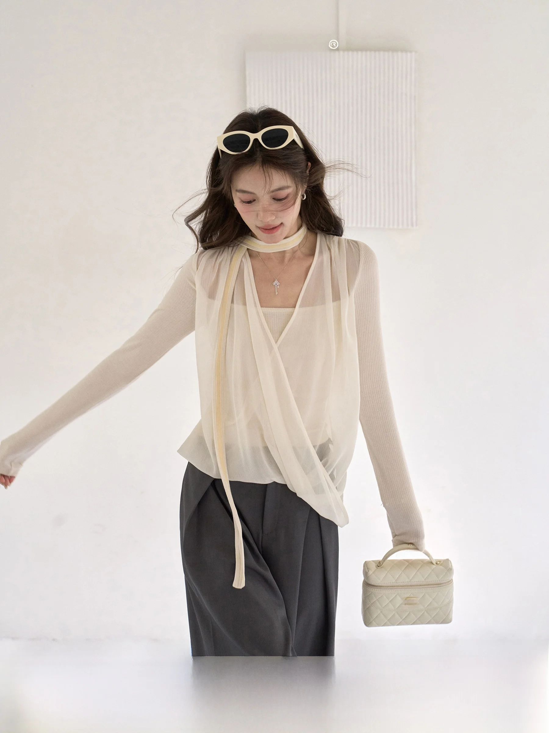 

Женская футболка с длинным рукавом и оригинальным дизайном, с эффектом многослойности, повседневная, весенняя, от Ou Yang Xi Sù Pō Dǐ Màng