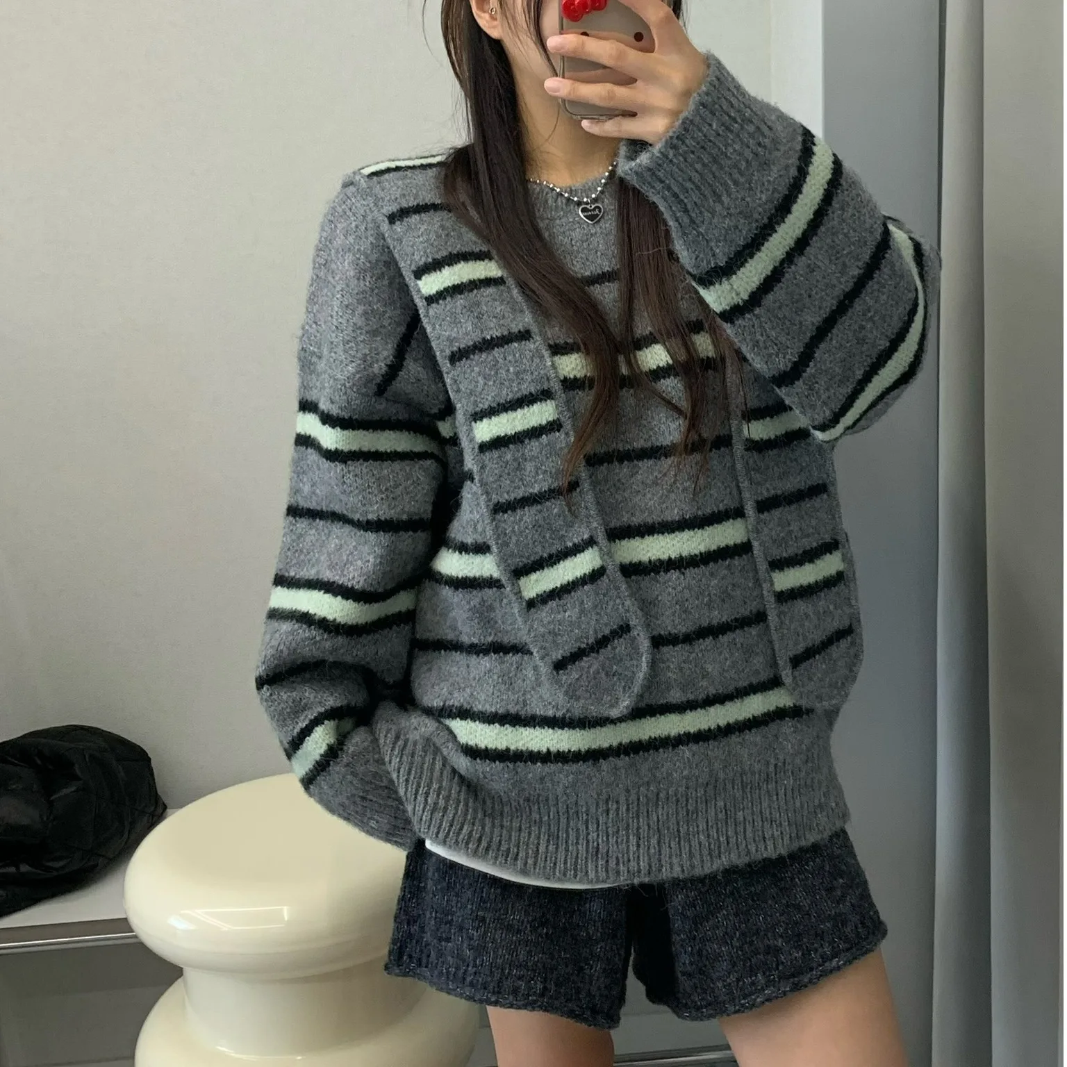 

Trendy Striped Loose Casual Faionable Knitted Sweater for Women with Hat Korean Sle 2026 New Arrival Daily Wear