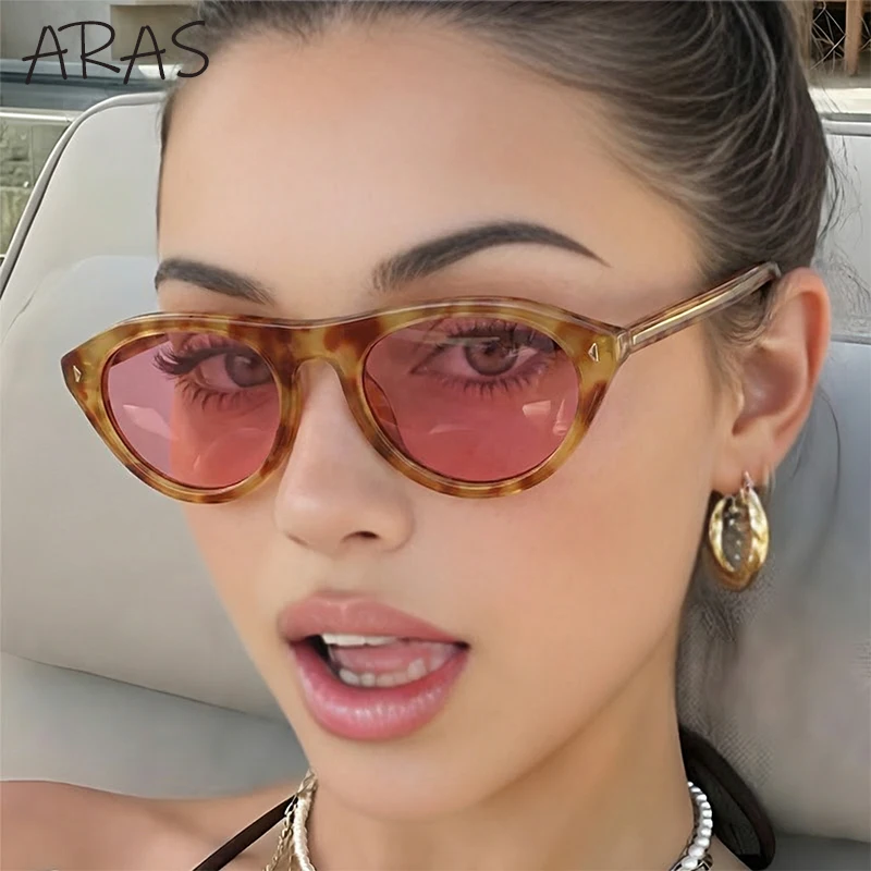 

2026 Fashion Cat Eye Sunglasses Women Y2K Retro Black Gold Geometric Shades Luxury Designer Eyewear Female Travel Sun Glasses
