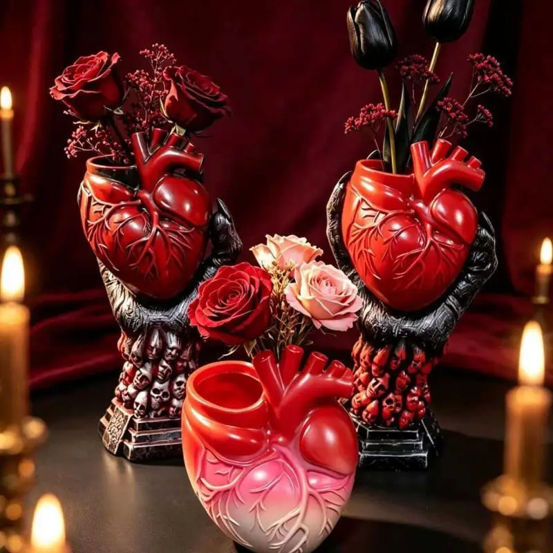 Creative Gothic Anatomical Heart Resin Vase Skull Base Non-slip Design Spooky Ornament for Halloween Home Living Room Decor
