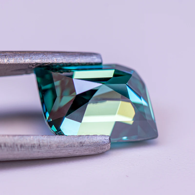 

Moissanite Leaf Cut Emerald Green Natural Color Lab Grown Artificial Gemstone for Diy Jewelry Making Materials Certificate
