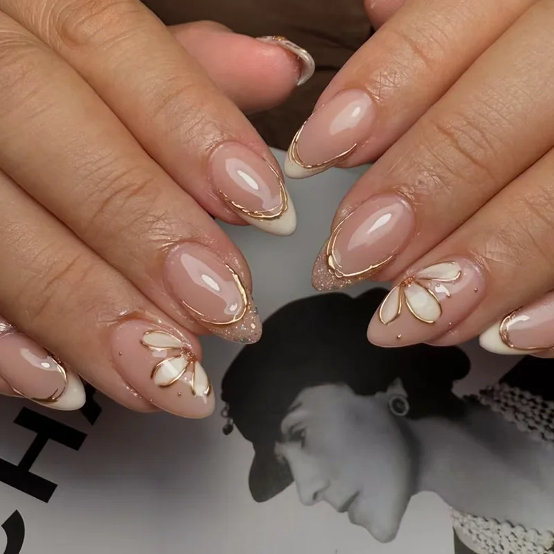 

24PCS Sweet Pink Almond Fake Nails with 3D Gilded Flower Design Press on French Nail Tips Ins Style Glitter Wearable False Nails