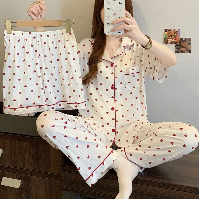 Sweet Korean-style heart-print casual crinkled fabric pyjamas for women: a three-piece short-sleeved spring/summer loungewear se