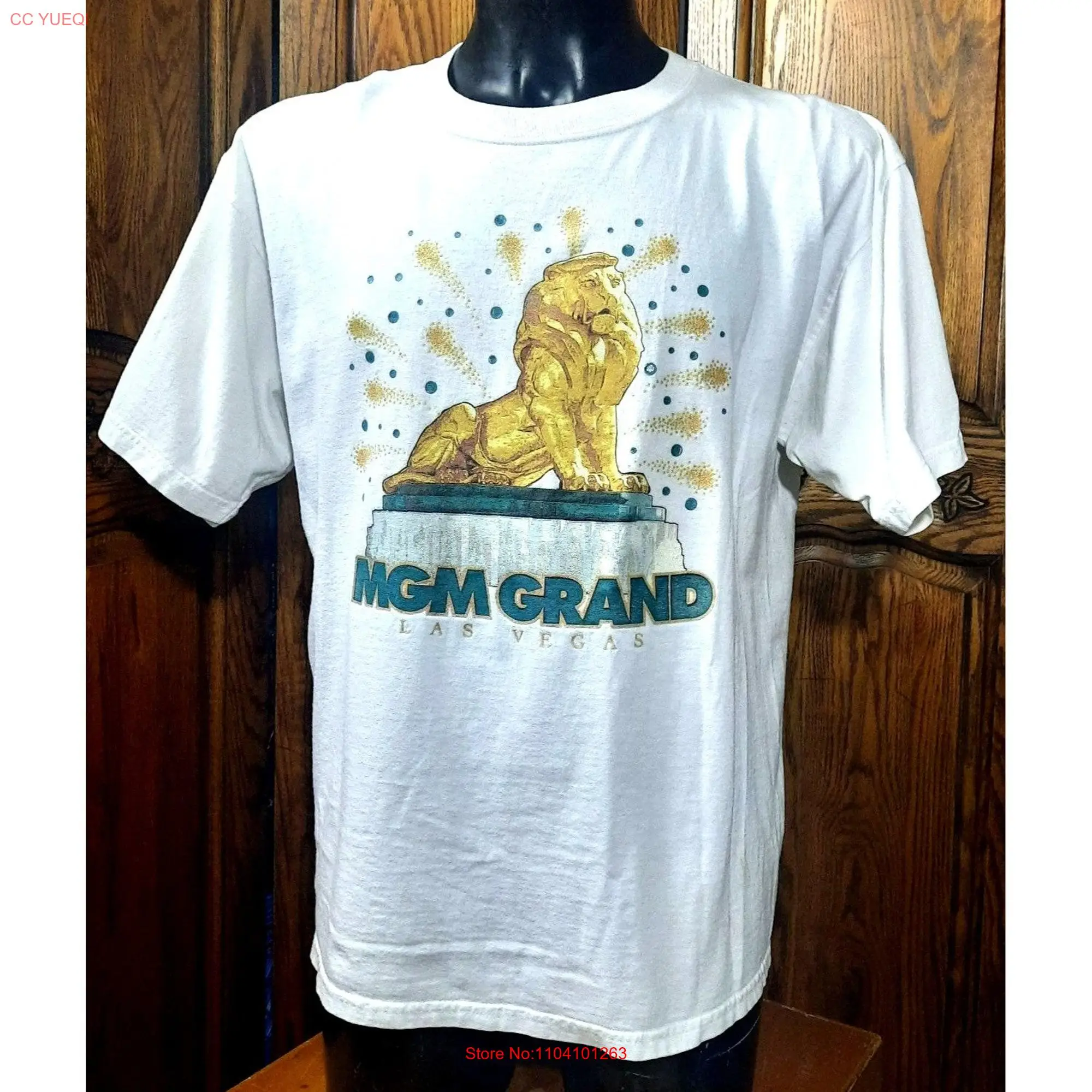 Vintage MGM Grand Casino Hotel Las Vegas Lion Mens XL White T shirt Glitter Detail 1990s long or short sleeves